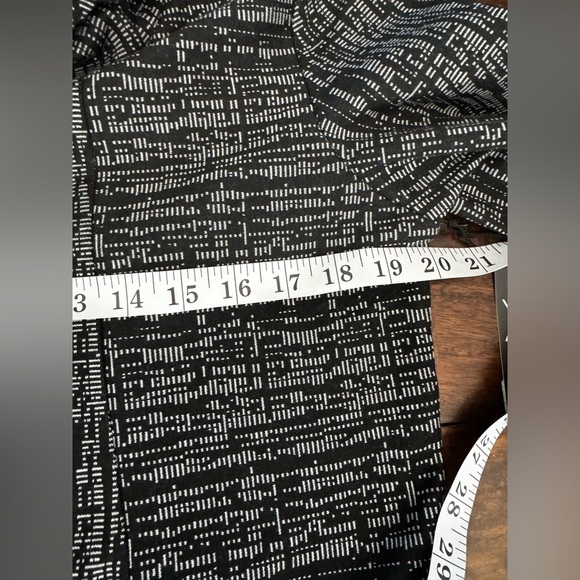 NWT Jill Alexander Creation Retro Style Cowl Neck Black Patterned Tunic Sz S - Picture 9 of 9